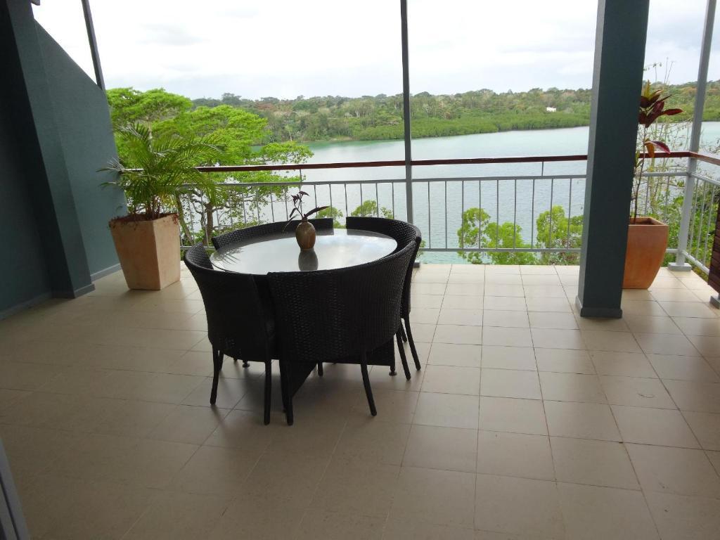 Appartamento The Hub Vanuatu Port Vila Esterno foto